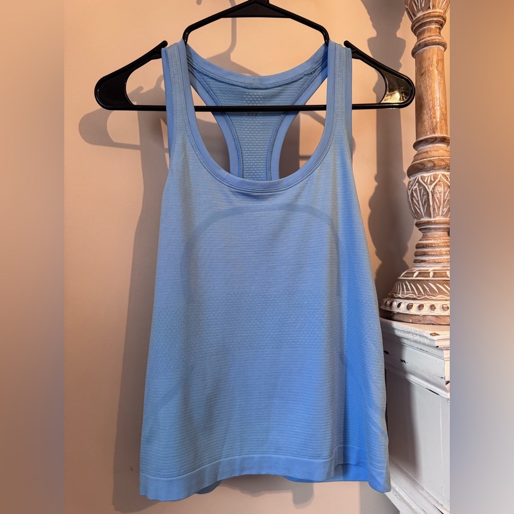 lulemon Swiftly Tech Racerback Tank *Waist length – Aero Blue (Size 6)